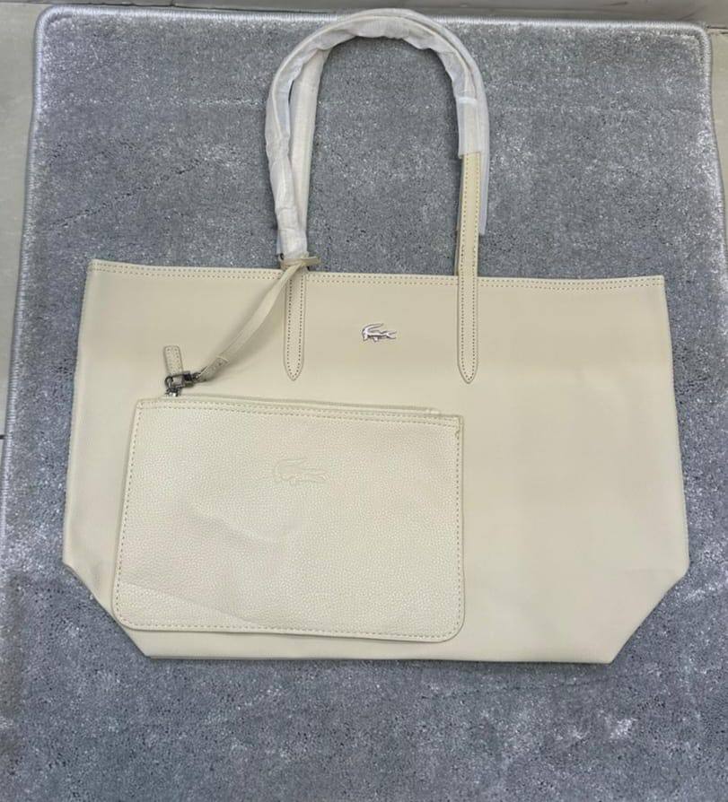 Lacoste
75 dhs🇦🇪🇦🇪

Zain143
♥️♥️♥️