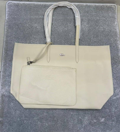 Lacoste
75 dhs🇦🇪🇦🇪

Zain143
♥️♥️♥️