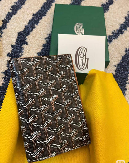 LV - Goyard
Master Quality
Passport Cover 
105 dhs✅

Zain33
♥️♥️♥️