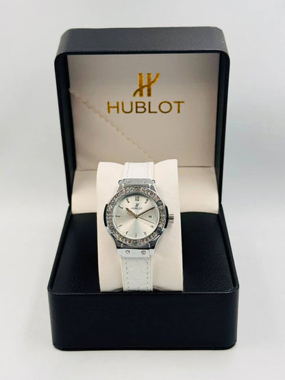 Hublot Ladies
*New arrival*🔥
80 dhs✅

Zain08
♥️♥️♥️