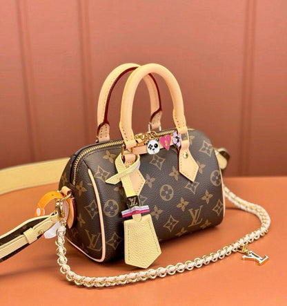 LV
115 dhs🇦🇪
Good-quality 

with box
🎁🎁🎁

Zain35
♥️♥️♥️