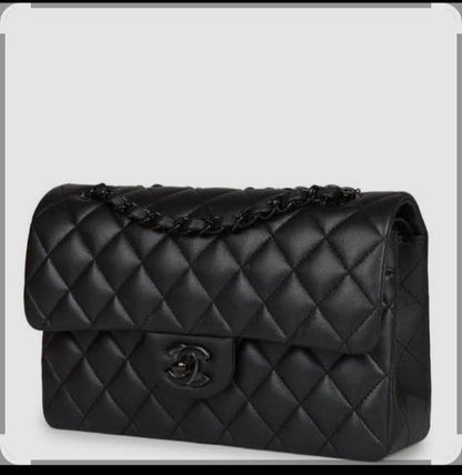 Chanel 

115 dhs🌺 

with box
🎁🎁🎁

High quality 

Zain135
♥️♥️♥️