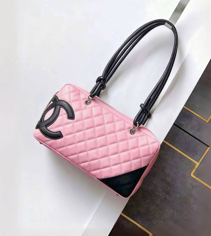CHANEL 

COPY ONE 

NEW CAME 

130 dhs🪙🖤

Zain39
♥️♥️♥️