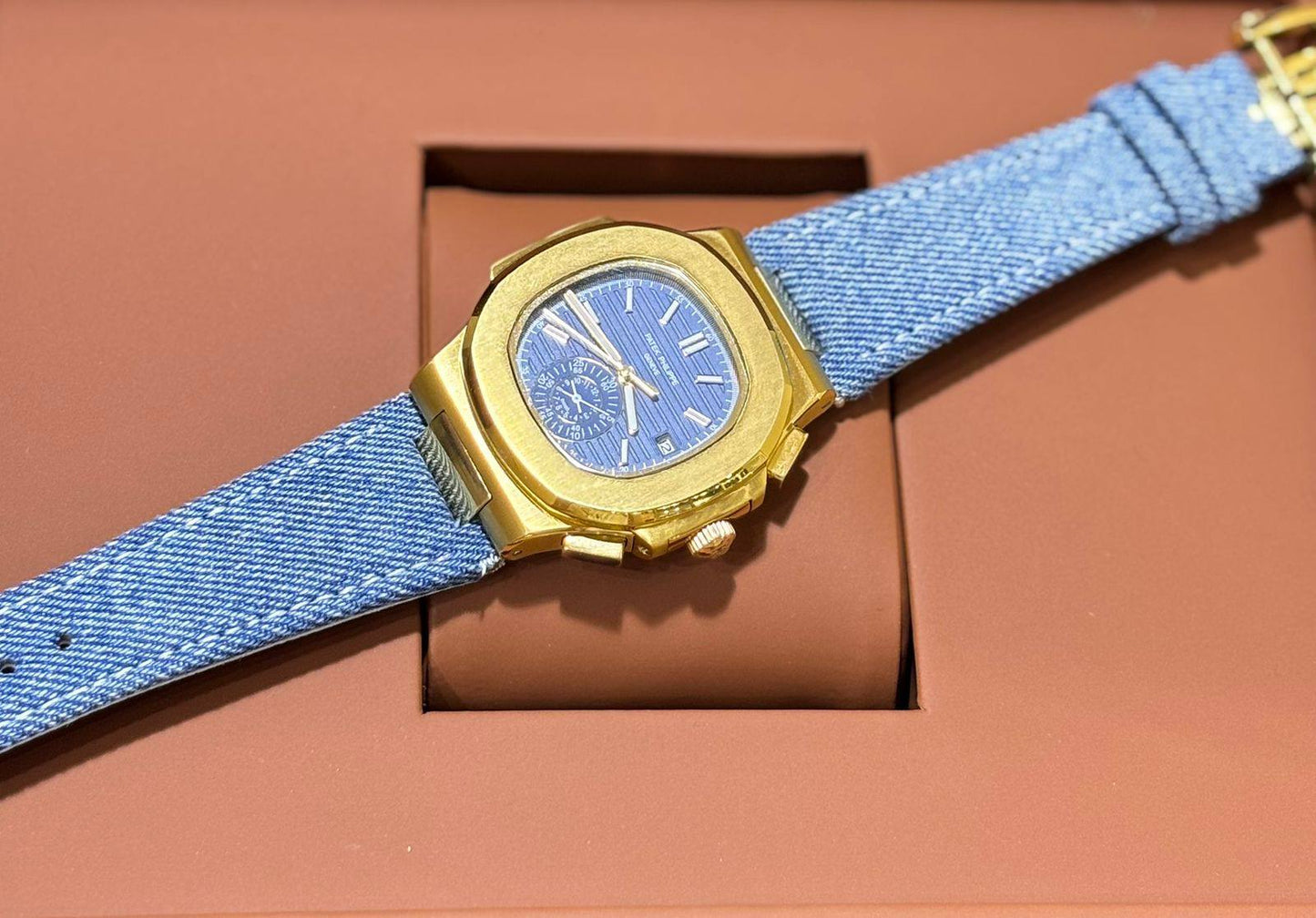 PETEK PHILIPPE
_*MEN *_
_MASTER QUALITY_

400 dhs❣️
___ With box🎁🎁🎁

Zain108
♥️♥️♥️