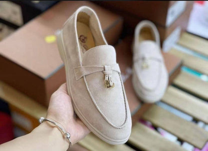 Loro Piana
Size:36 to 42
130 dhs🇦🇪

Zain241
♥️♥️♥️