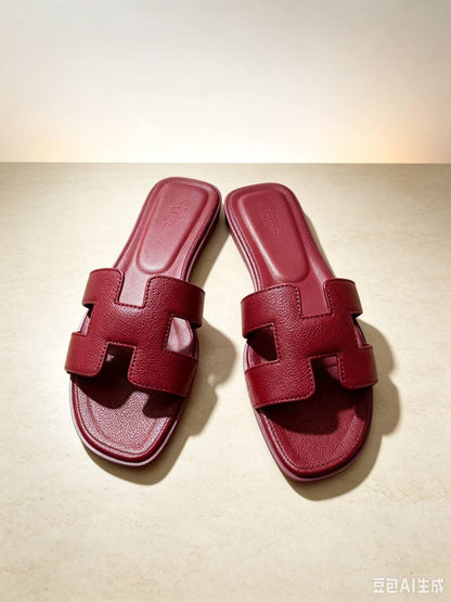 NEW CAME🥰
HERMES SLIPPER
GOOD QUALITY
90 dhs🇦🇪🇦🇪
SIZE: 36 TO 41

Zain40
♥️♥️♥️