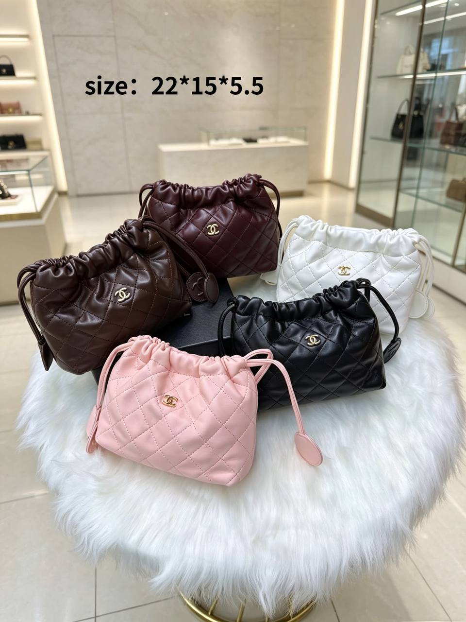 Chanel
95 dhs🇦🇪🇦🇪
with box

Zain38
♥️♥️♥️