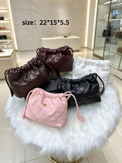 Chanel
95 dhs🇦🇪🇦🇪
with box

Zain38
♥️♥️♥️