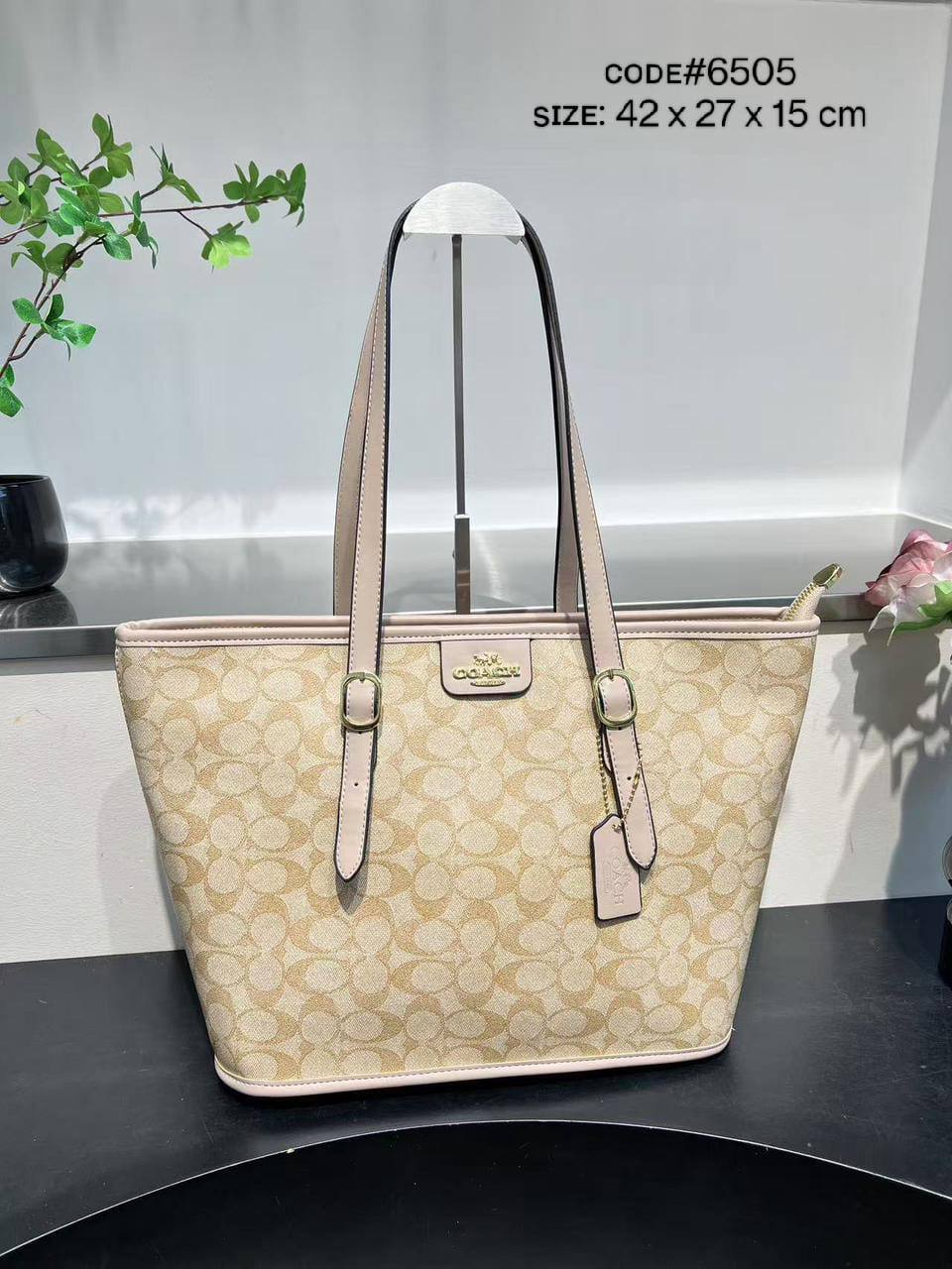 COACH ᴛᴏᴛᴇʙᴀɢ
sʜᴏᴜʟᴅᴇʀ ʙᴀɢ
ᴢɪᴘᴘᴇʀ ᴛʏᴘᴇ
sɪᴢᴇ : 42 cm

70 dhs✅

Zain31
♥️♥️♥️