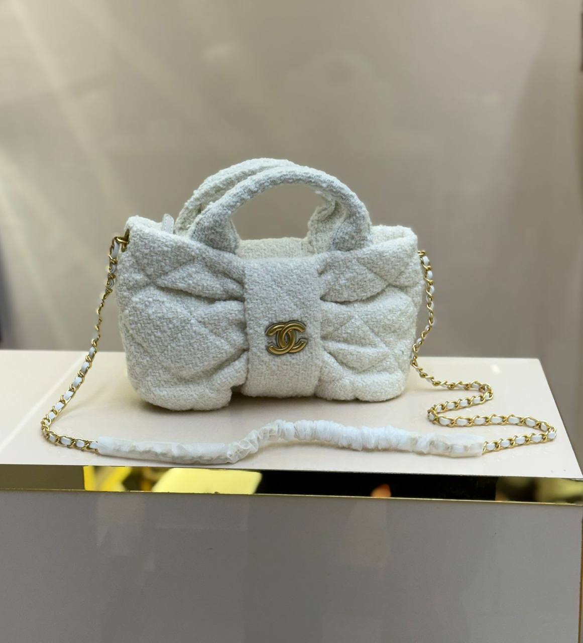 Chanel Master
280 dhs🪙🌨️

Zain131
♥️♥️♥️