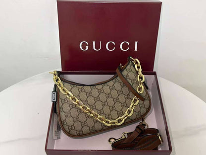 Gucci 
with box 
100 dhs✅

Zain215
♥️♥️♥️