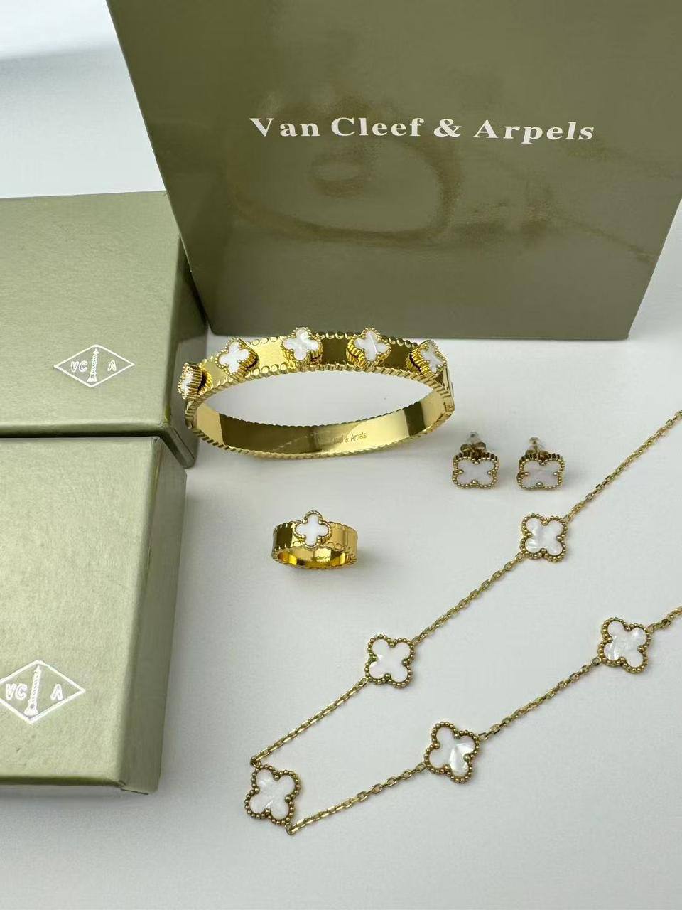 𓂀 *OFFER 𝕊𝕖𝕥* 🪻
ℕ𝕖𝕔𝕜𝕝𝕒𝕔𝕖
𝔼𝕒𝕣𝕣𝕚𝕟𝕘𝕤 
𝔹𝕣𝕒𝕔𝕖𝕝𝕖𝕥 
ℝ𝕚𝕟𝕘 💍 

*STAINLESS* 
*NON TURNISHD*
45 dhs🪙
𝕟𝕠𝕣𝕞𝕒𝕝 𝕓𝕠𝕩 𓂀

Zain48
♥️♥️♥️