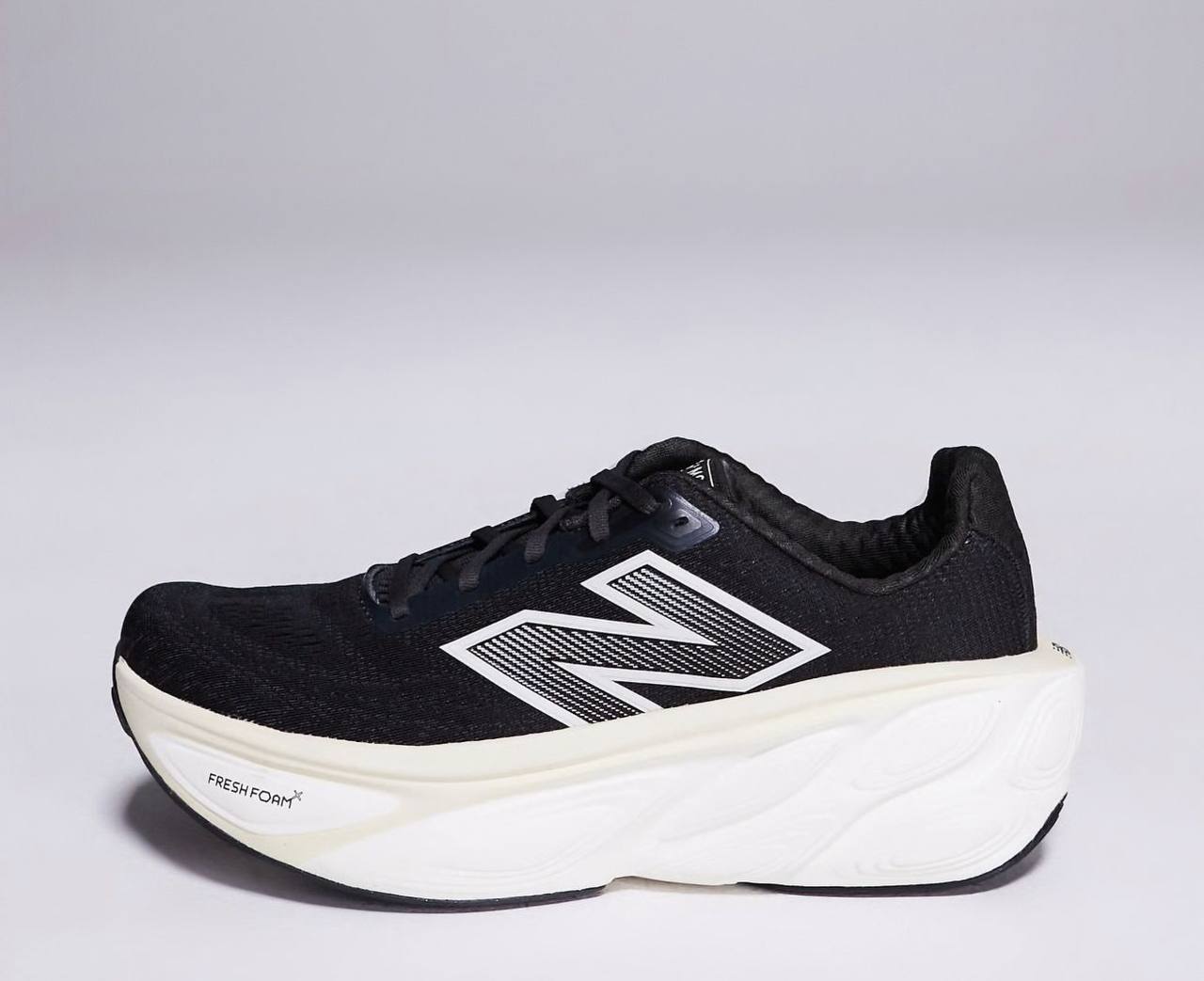 New Balance Fresh Foam X 1080 v14 ‘Black/White’🤍⬛️
36-45 AVAILABLE 
220 dhs🇦🇪

Zain242
♥️♥️♥️