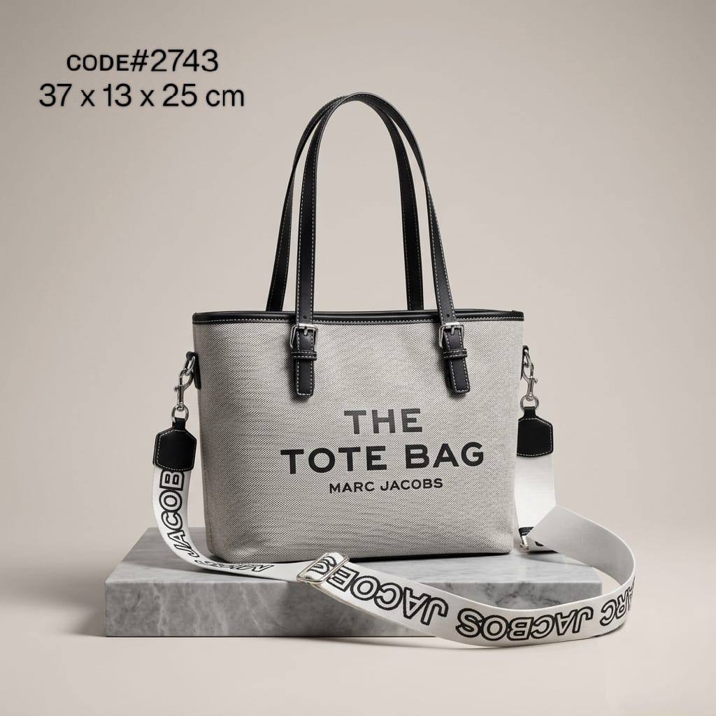 Marc Jacobs
ᴛʜᴇ ᴛᴏᴛᴇʙᴀɢ ᴢɪᴘ
ᴄᴀɴᴠᴀss ᴍᴀᴛᴇʀɪᴀʟ
ɪᴛ ʜᴀs ʟᴏɴɢ sᴛʀᴀᴘ
sɪᴢᴇ : 37 cm

70 dhs✅

Zain31
♥️♥️♥️