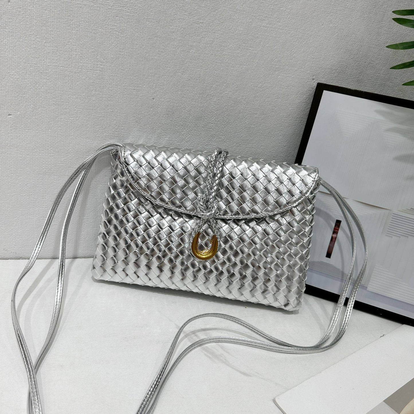 Bottega

with box
🎁🎁🎁

95 dhs🪙🌨️

Zain38
♥️♥️♥️