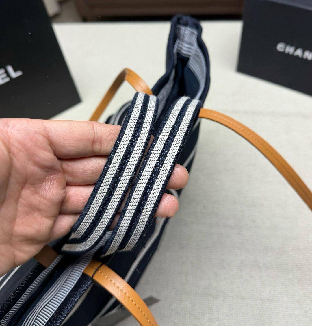 CHANEL 
COPY ONE 
210 dhs✅

Zain17
♥️♥️♥️