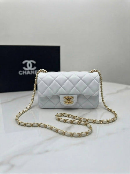Chanel ғʟᴀᴘ 
ᴄʀᴏssʙᴏᴅʏ ɢᴏʟᴅʜᴀʀᴅᴡᴀʀᴇ
ᴡɪᴛʜʙᴏx
ʟᴀᴍʙsᴋɪɴ
sɪᴢᴇ:20ᴄᴍ
95 dhs🇦🇪🇦🇪

Zain56
♥️♥️♥️