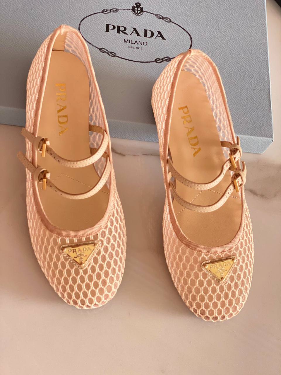 Prada shoes 
AAA master quality 
Size 37………40
350 dhs🪙🖤

Zain180
♥️♥️♥️