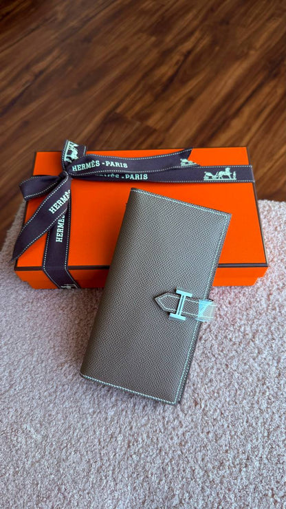 🧡 HERMES BEARN 🧡
LONG WALLET ✨
FULL : HANDMADE 
With Original packing 🎁
For Price 👇 WhatsApp✅
0568585901 
0507557372
0552275751 Owner Zain 👌

Zain280
♥️♥️♥️