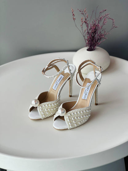 Jimmy choo🌹
Size 36_41
Super high quality* 
600 dhs🪙🌨️

Zain176
♥️♥️♥️