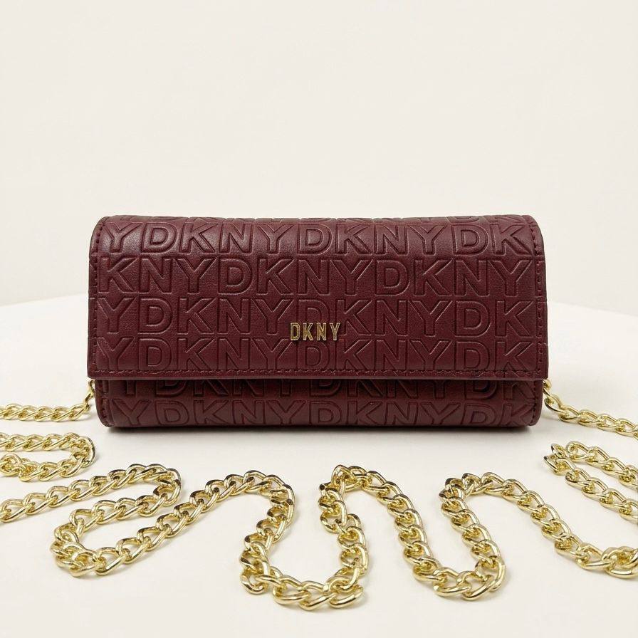 DKNY

High quality

With box 
100 dhs🇦🇪🇦🇪

Zain50
♥️♥️♥️