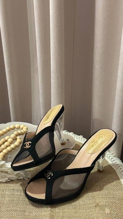 CHANEL 
260 dhs❣️
*SIZE  36   TO   41*

Zain244
♥️♥️♥️