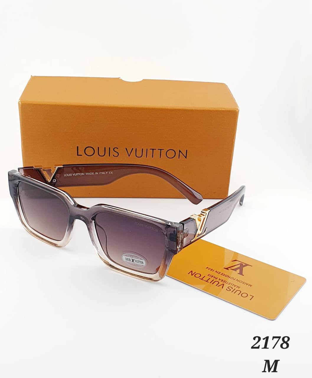 LV Sunglasses
65 dhs✅

with box
🎁🎁🎁

Zain182
♥️♥️♥️