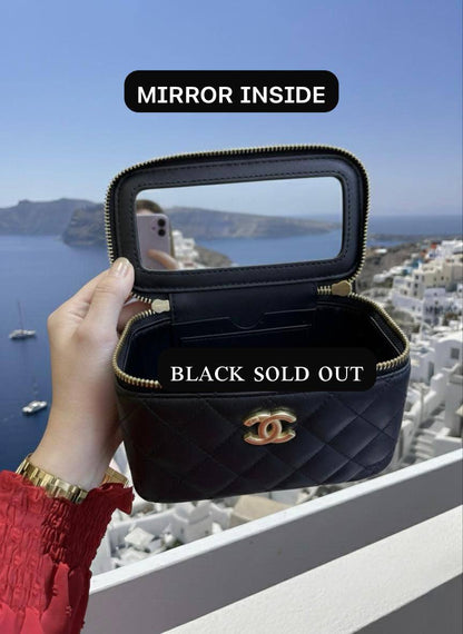 Chanel ᴠᴀɴɪᴛʏ ᴄᴀsᴇ
ᴍɪʀʀᴏʀ ɪɴsɪᴅᴇ
ᴡɪᴛʜʙᴏx
🎁🎁🎁

ʟᴀᴍʙsᴋɪɴ
sɪᴢᴇ:𝟏𝟕ᴄᴍ
100 dhs✅

Zain56
♥️♥️♥️