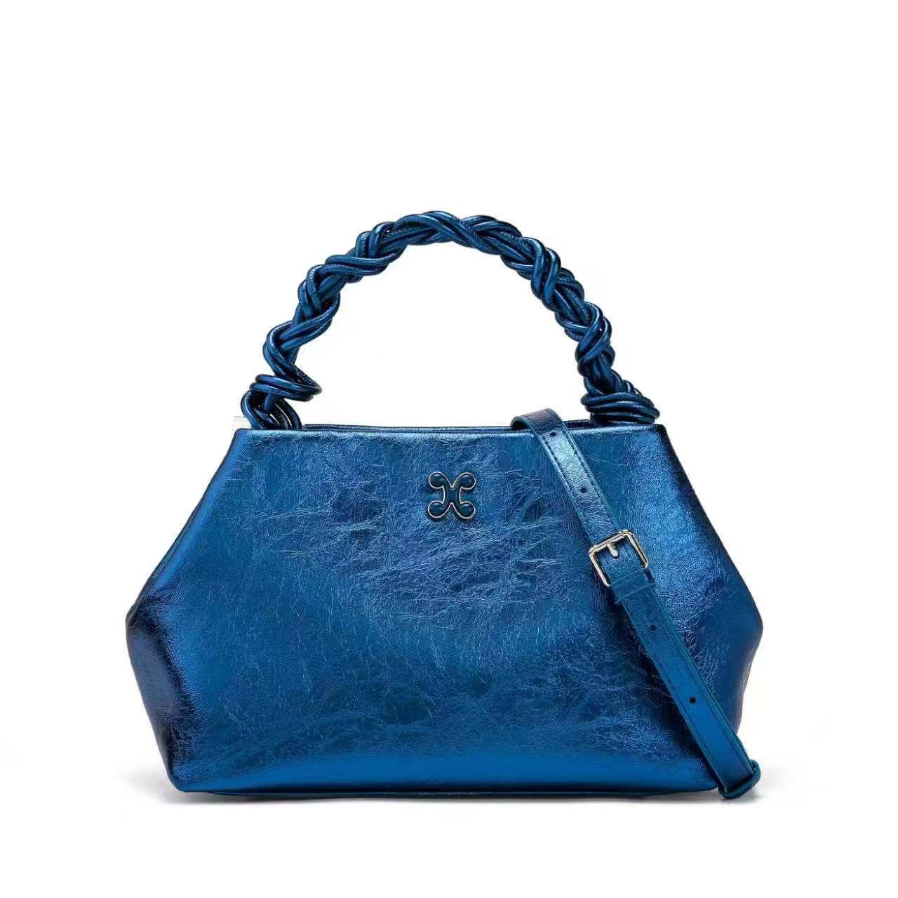 GANNI 
105 dhs✅
size 26cm

Zain161
♥️♥️♥️
