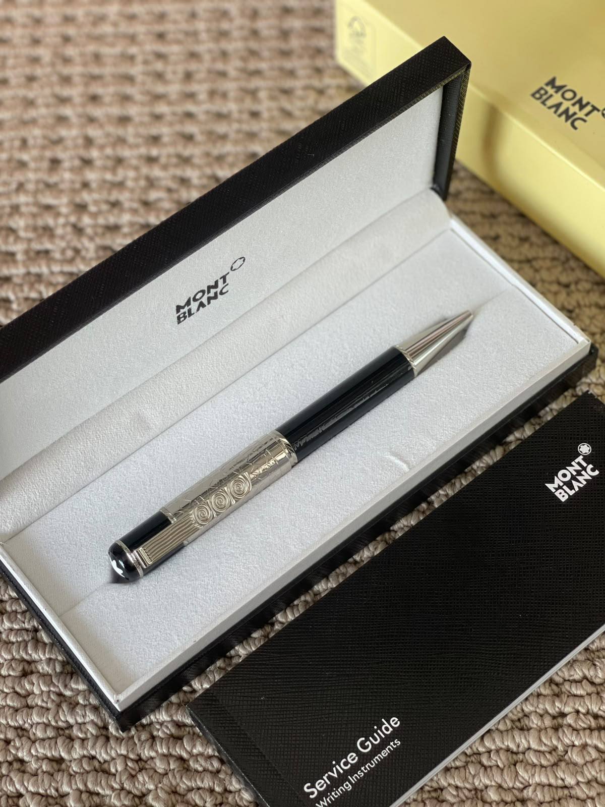 MONTBLANC
Pen
New Collection

Master Quality
200 dhs🇦🇪

Zain179
♥️♥️♥️