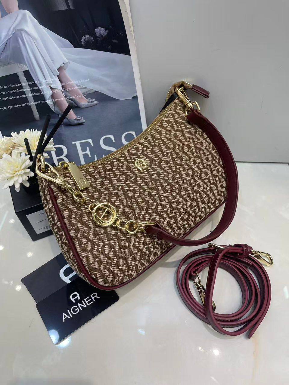 Aigner
95 dhs🪙

Good quality 

with box
🎁🎁🎁

Zain39
♥️♥️♥️