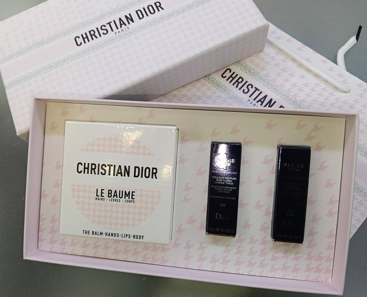 DIOR SET

90 dhs

WITH PAPER BA

Zain01
♥️♥️♥️
