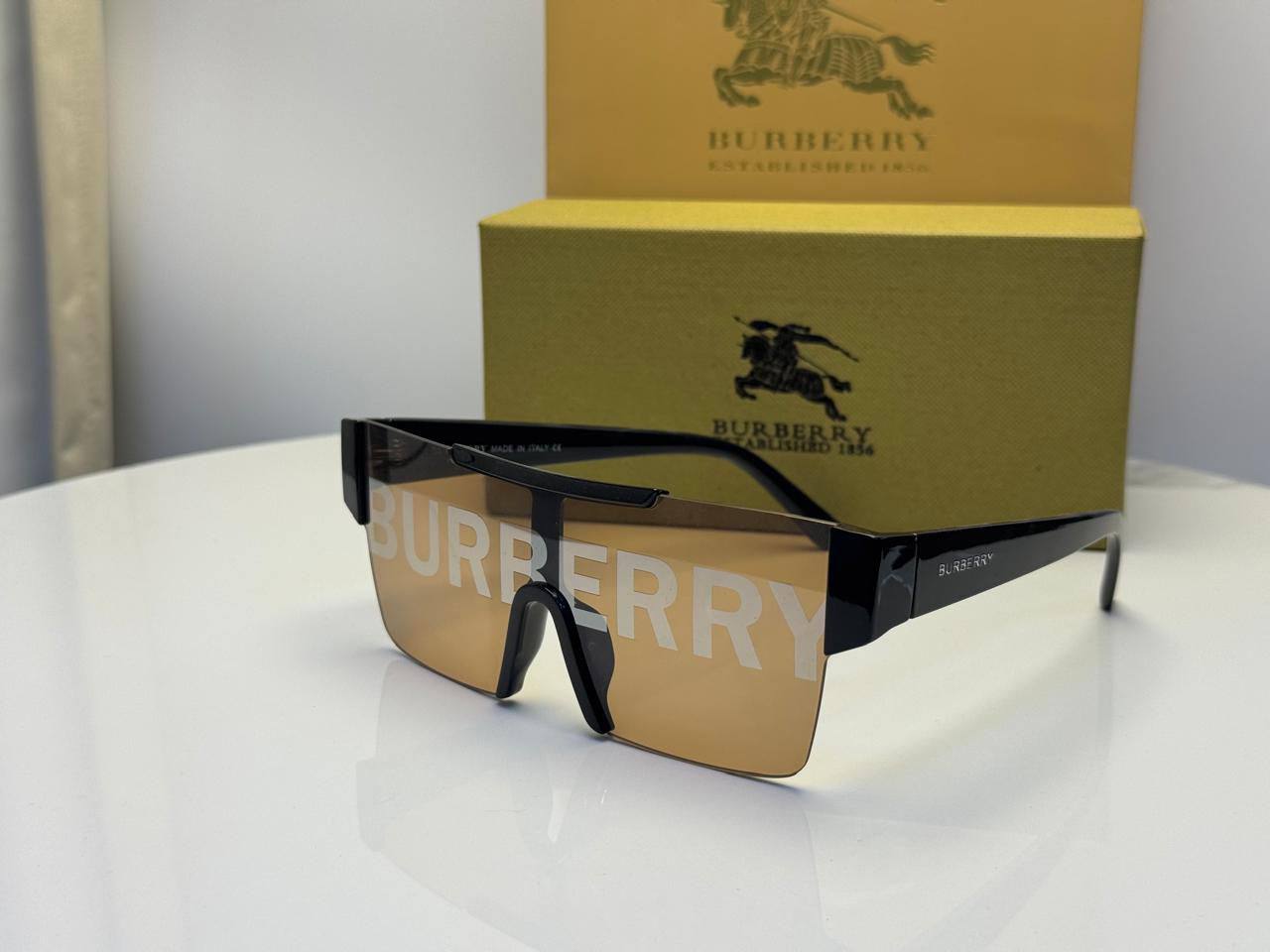 Sunglasses
65 dhs✅

Zain182
♥️♥️♥️