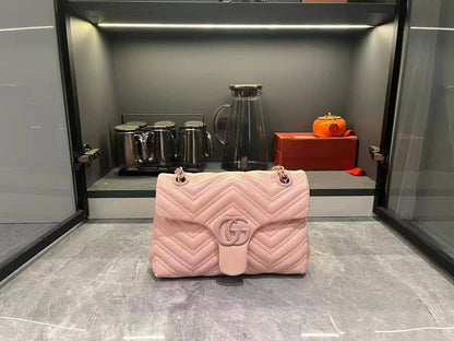 Gucci
23 cm
Master 
270 dhs❣️

Zain153
♥️♥️♥️