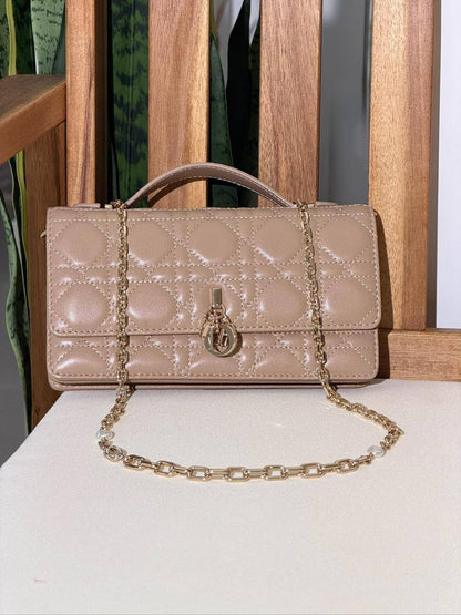 Bags
Super Master Quality ⚡️
Original Packing 🎁
Size 20&25 CM📏
For Price 👇 WhatsApp✅
0568585901 
0507557372
0552275751 Owner Zain 👌

Zain321
♥️♥️♥️
