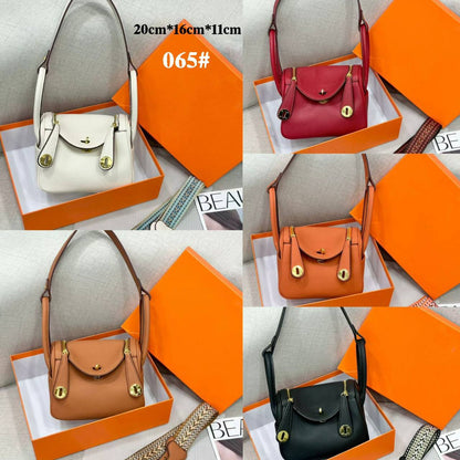 Hermes
 LINDY NEW CAME 
GOOD QUALITY 

WITH BOX 🎁🎁🎁

125 dhs🇦🇪

Zain39
♥️♥️♥️