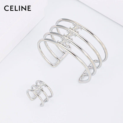 CELINE SET
BANGLE RING
WITH SMALL BOX AND PAPER BAG🛍️🎁
85 DHS✅

Zain89
♥️♥️♥️