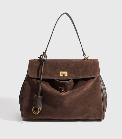 BALENCIAGA 
HIGH QUALITY 
150 dhs🇦🇪🇦🇪

Zain295
♥️♥️♥️
