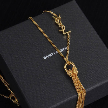 YSL 
Necklace🦋
Master quality 💯
With normal boxes 🗃️ 
60 dhs🇦🇪🇦🇪

Zain216
♥️♥️♥️