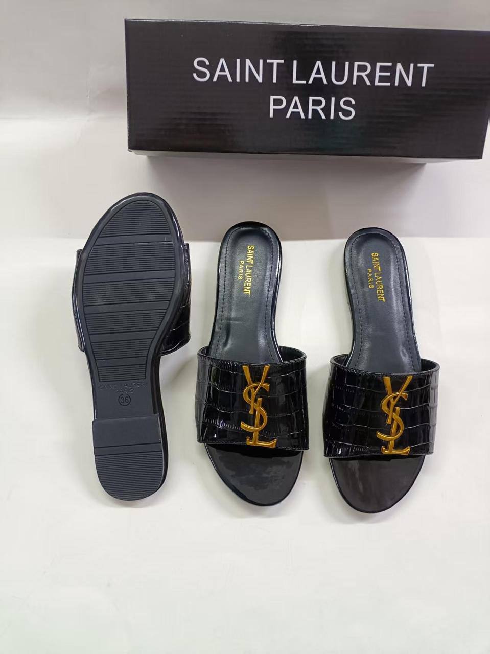 YSL

Size 36-41🔥🔥🌹
60 dhs💓

Zain161
♥️♥️♥️