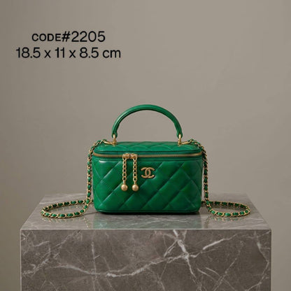 Chanel ᴠᴀɴɪᴛʏ ʙᴀɢ
ᴄʜᴀɪɴ ᴄʀᴏss ʙᴏᴅʏ ʙᴀɢ
ᴡɪᴛʜ ᴄɪʀᴄʟᴇ ᴄʜᴀɪɴ ʟᴏᴄᴋ
ɢᴏʟᴅ ʜᴀʀᴅᴡᴀʀᴇ
ᴄʜᴀɪɴ ʙᴇʟᴛ sᴛʀᴀᴘ 
sɪᴢᴇ: 18 cm
ᴡɪᴛʜ BOX

70 dhs💛

Zain31
♥️♥️♥️