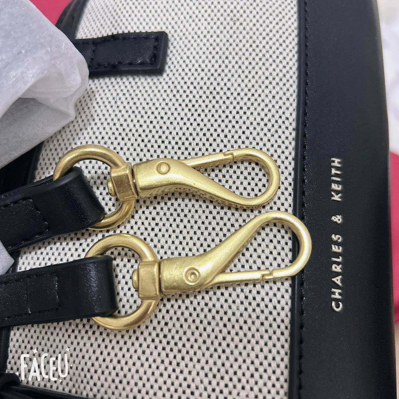 CK
20   * 11 * 11cm
90 dhs🪙🌨️

Zain17
♥️♥️♥️