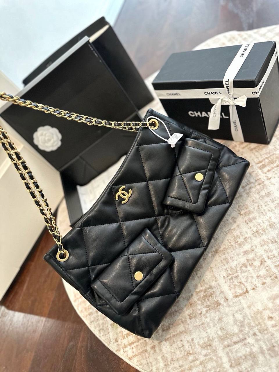 CHANEL 
NEW CAME NEW CAME 
GOOD QUALITY 
100 dhs✅
Size:40cm

Zain39
♥️♥️♥️