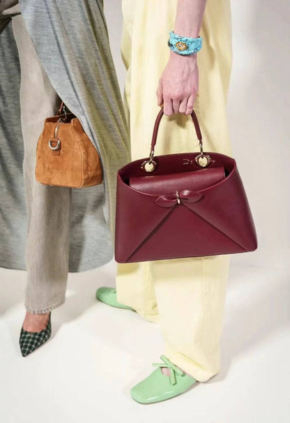 DIOR
GOOD QUALITY
110 dhs✅

Zain39
♥️♥️♥️