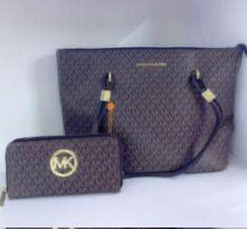 Guess
95 dhs🪙💕
high quality

Zain26
♥️♥️♥️