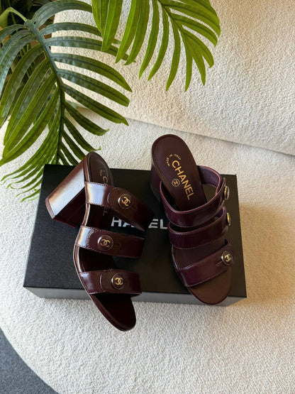 CHANEL 
SuperMaster Quality 💯
450 dhs✅
Size: 36-41💥

Zain171
♥️♥️♥️