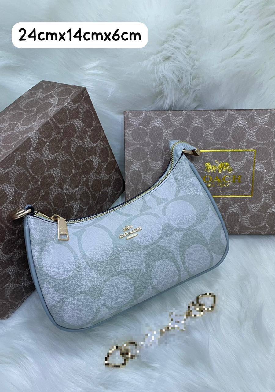Coach

95 dhs✅ 

with box
🎁🎁🎁

Zain72
♥️♥️♥️
