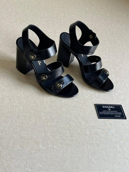 CHANEL 
SuperMaster Quality 💯
480 dhs🌺
Size:36-41💥

Zain171
♥️♥️♥️