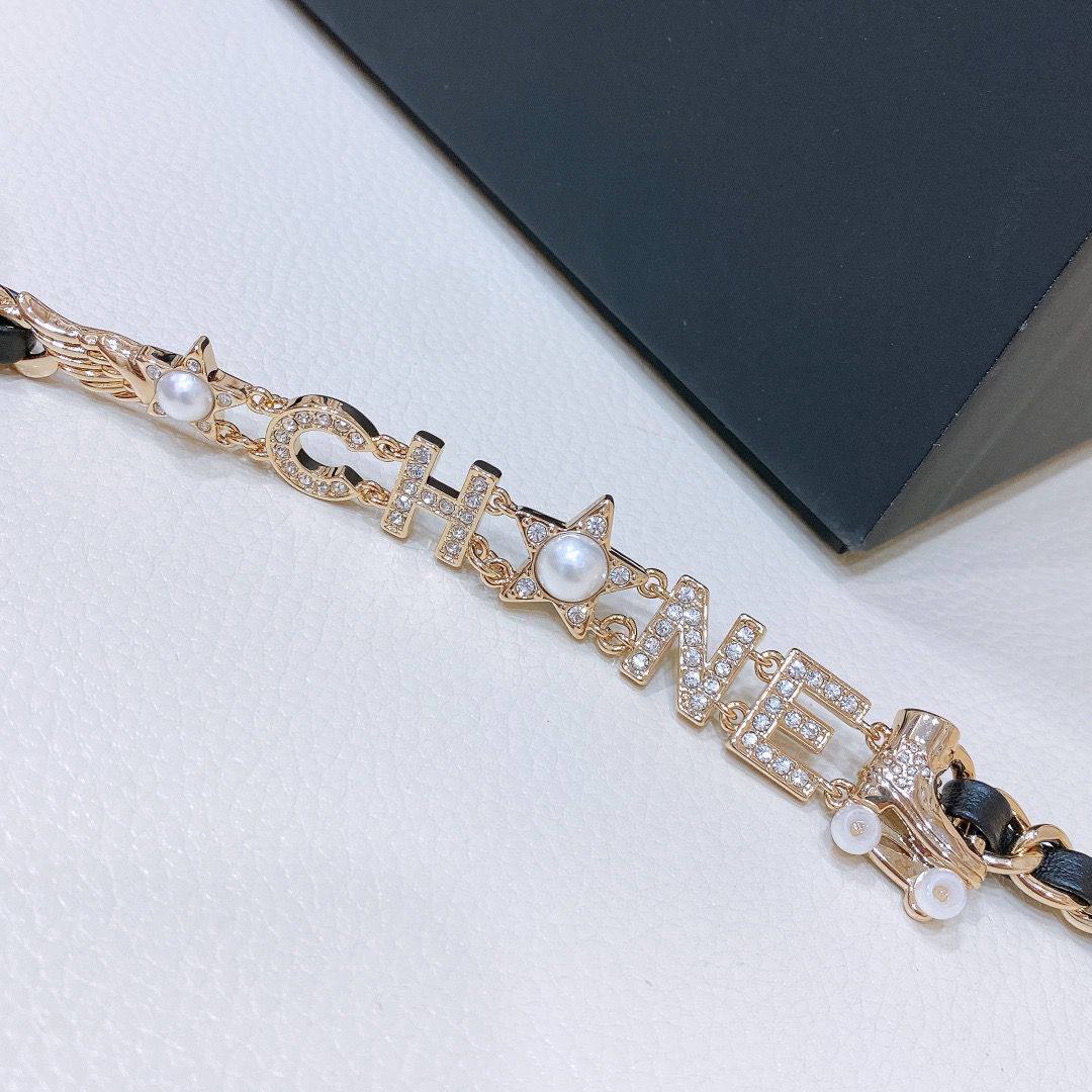 CHANEL
💕*Master quality*💕
350 dhs🇦🇪

Zain164
♥️♥️♥️