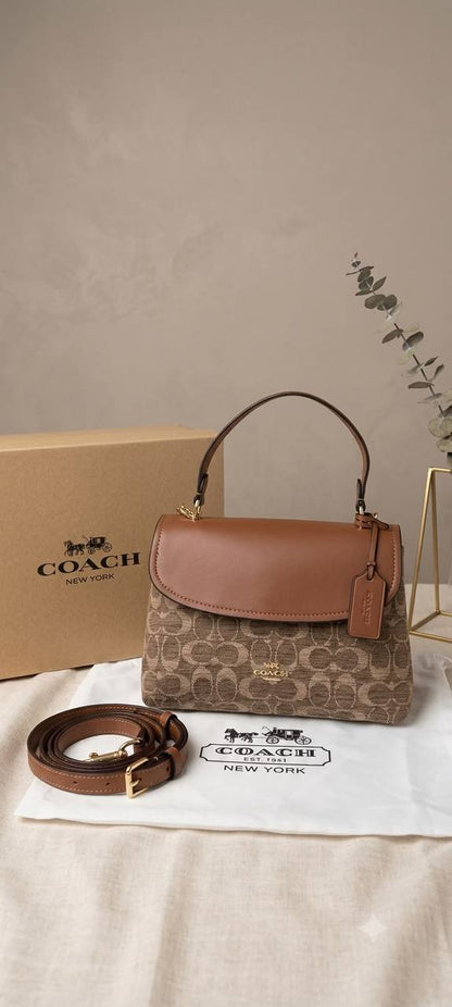 Coach 
with box 
95 dhs🇦🇪🇦🇪

Zain215
♥️♥️♥️